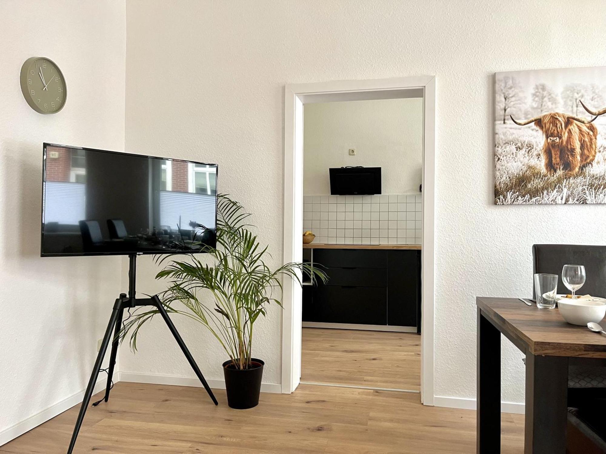 Endless: Studio Mit Netflix + Workstation Im Zentrum シュヴェリーン エクステリア 写真