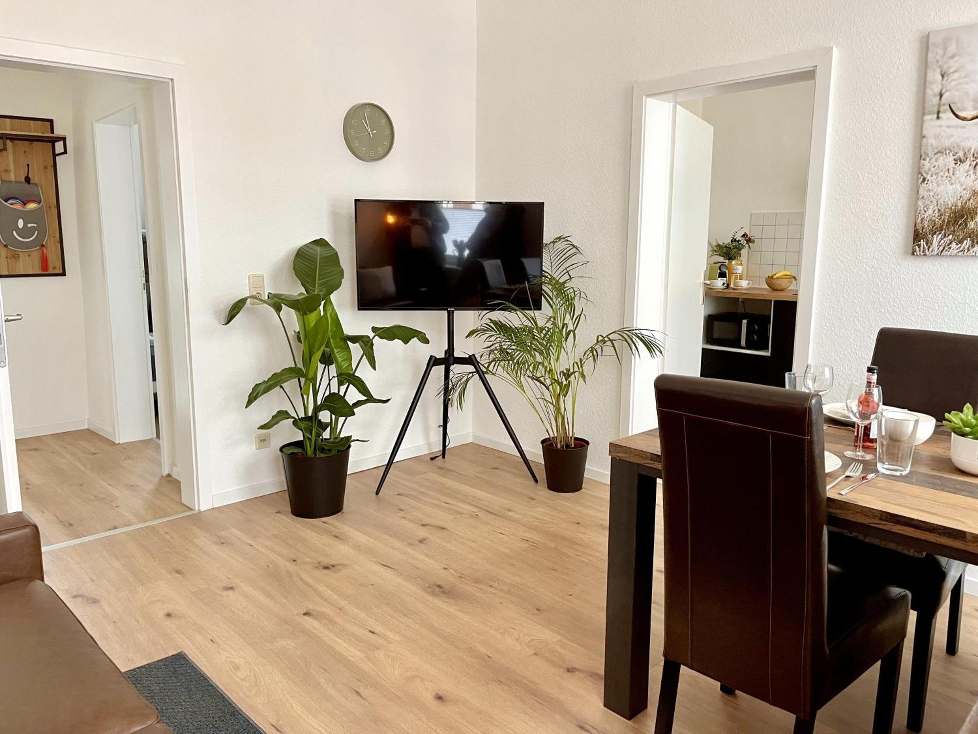 Endless: Studio Mit Netflix + Workstation Im Zentrum シュヴェリーン エクステリア 写真